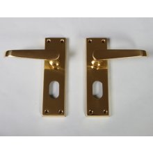 M30U Victorian Oval Lock Door Handle Polished Brass