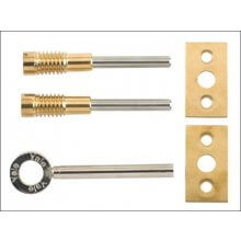 Yale 8013 Brass Sash Window Bolts Card Of 2 With A Key